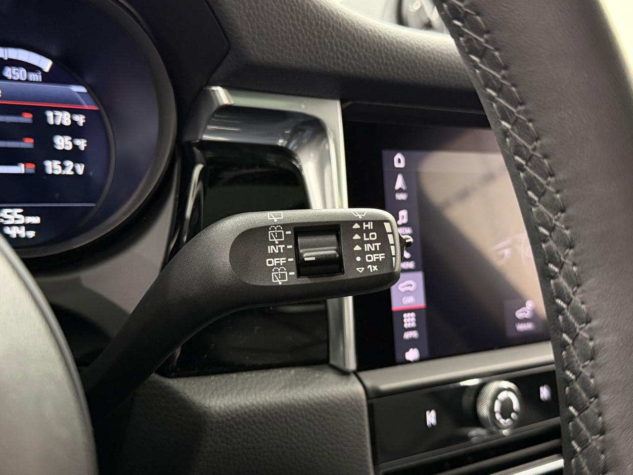 2025 Porsche Macan Newark DE