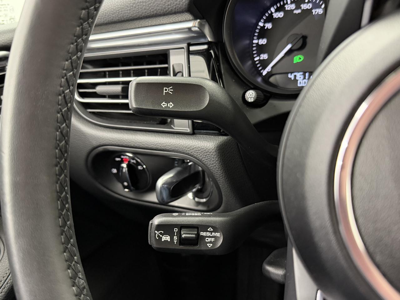 2025 Porsche Macan Newark DE