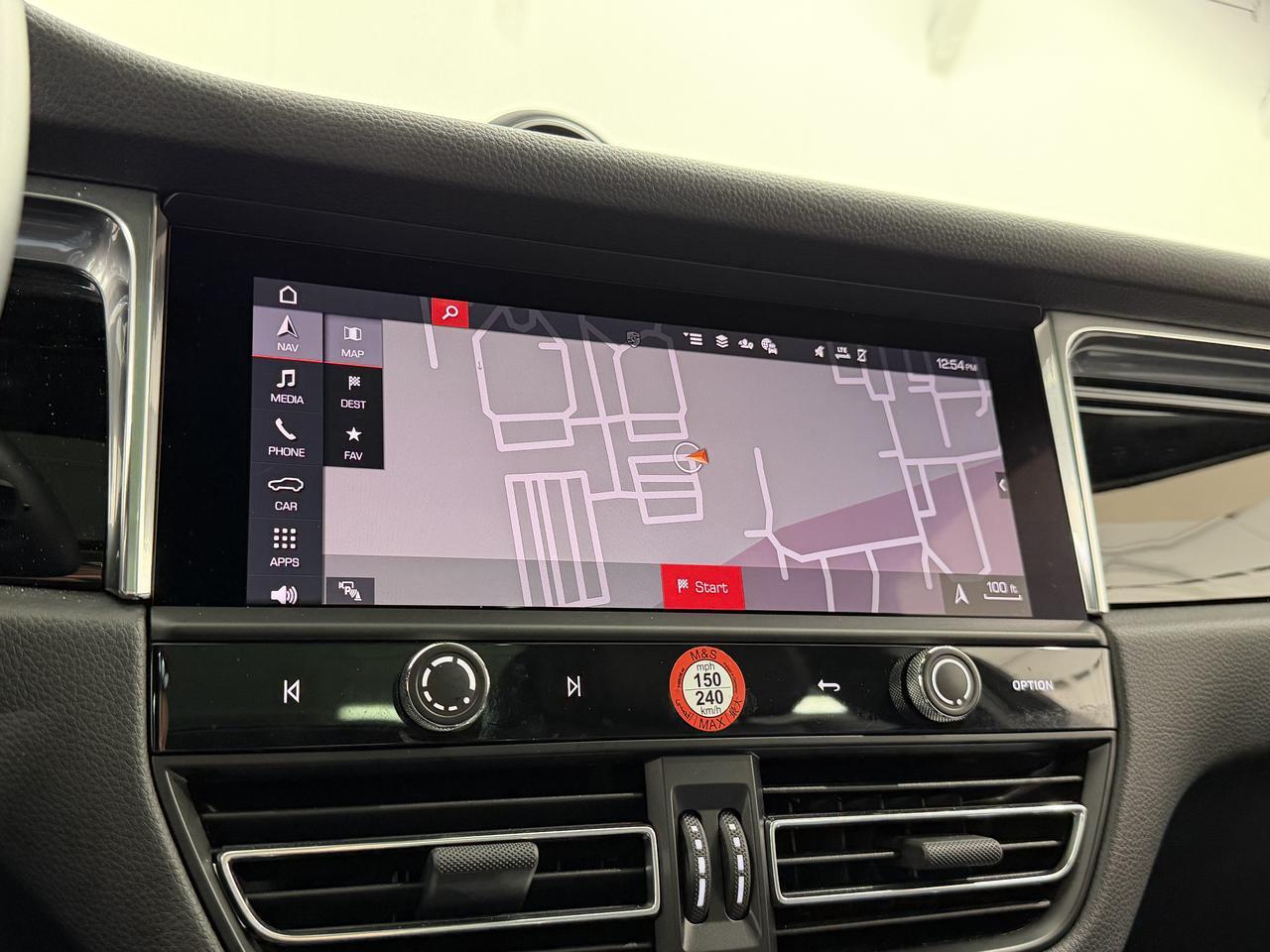 2025 Porsche Macan Newark DE