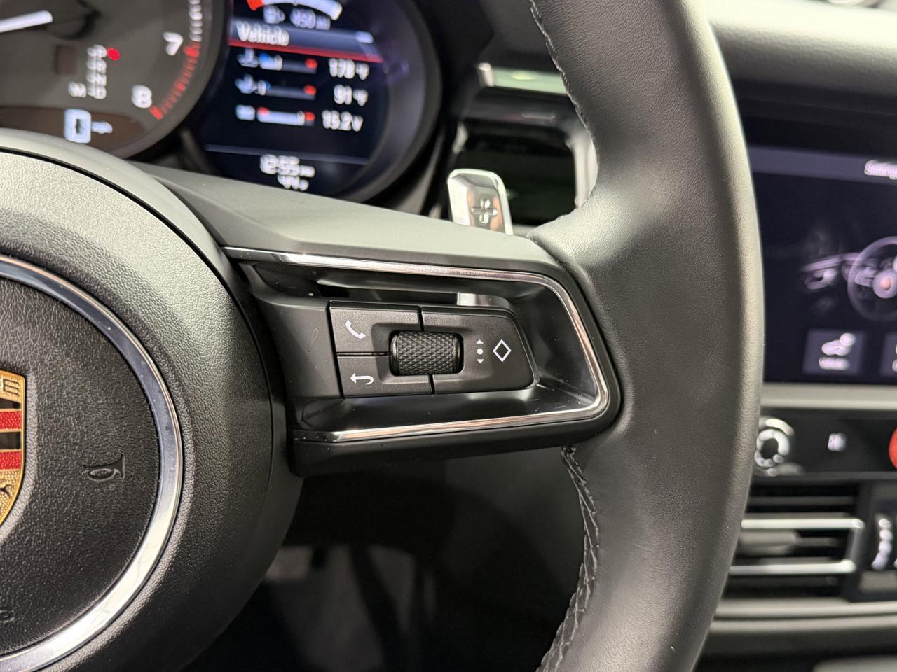 2025 Porsche Macan Newark DE