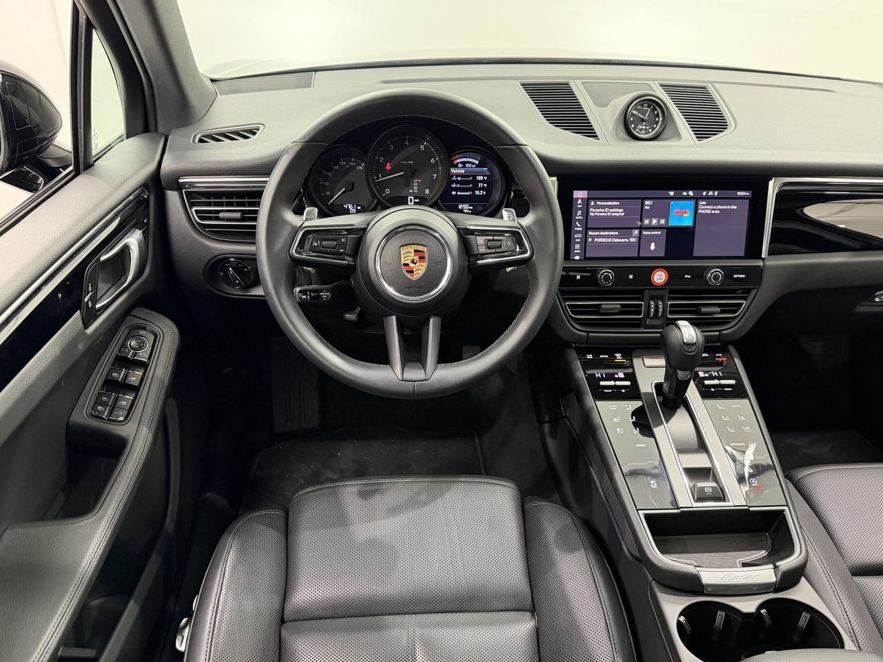 2025 Porsche Macan Newark DE