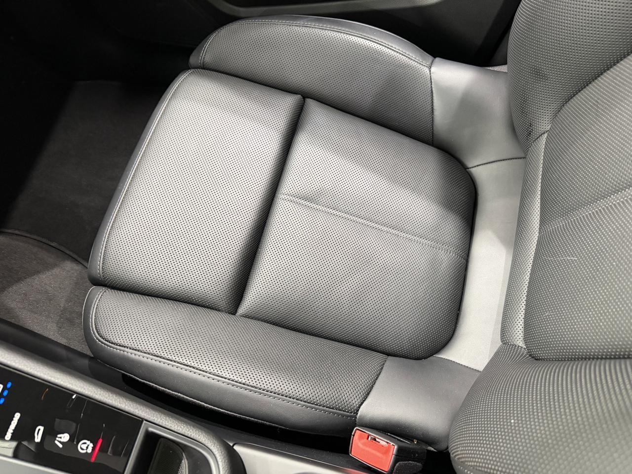 2025 Porsche Macan Newark DE