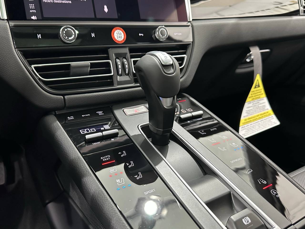 2025 Porsche Macan Newark DE