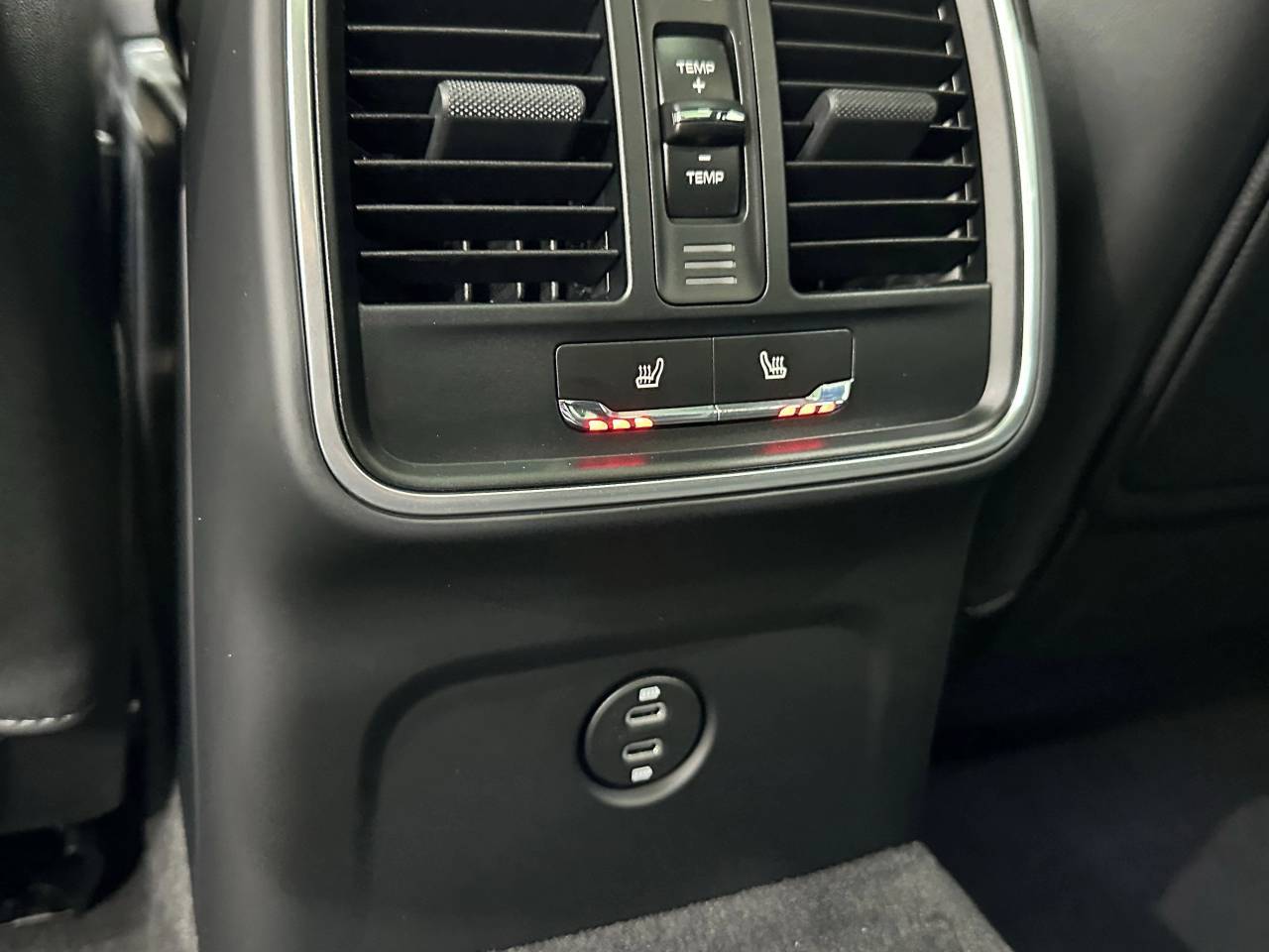 2025 Porsche Macan Newark DE