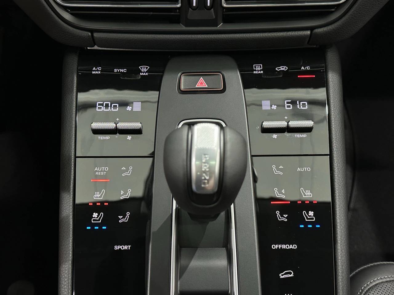 2025 Porsche Macan Newark DE