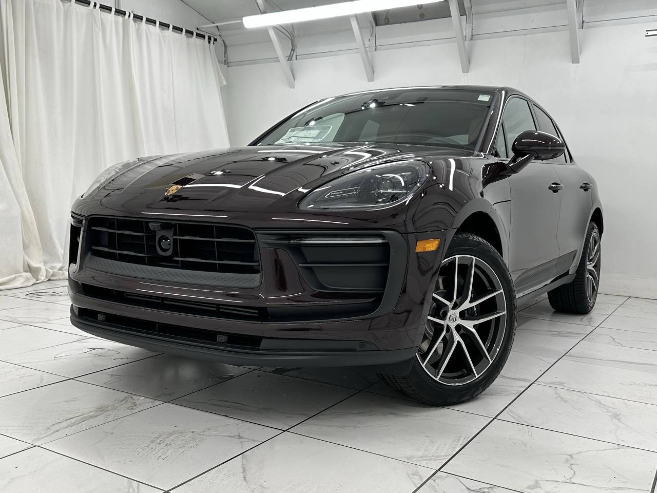 2025 Porsche Macan Newark DE