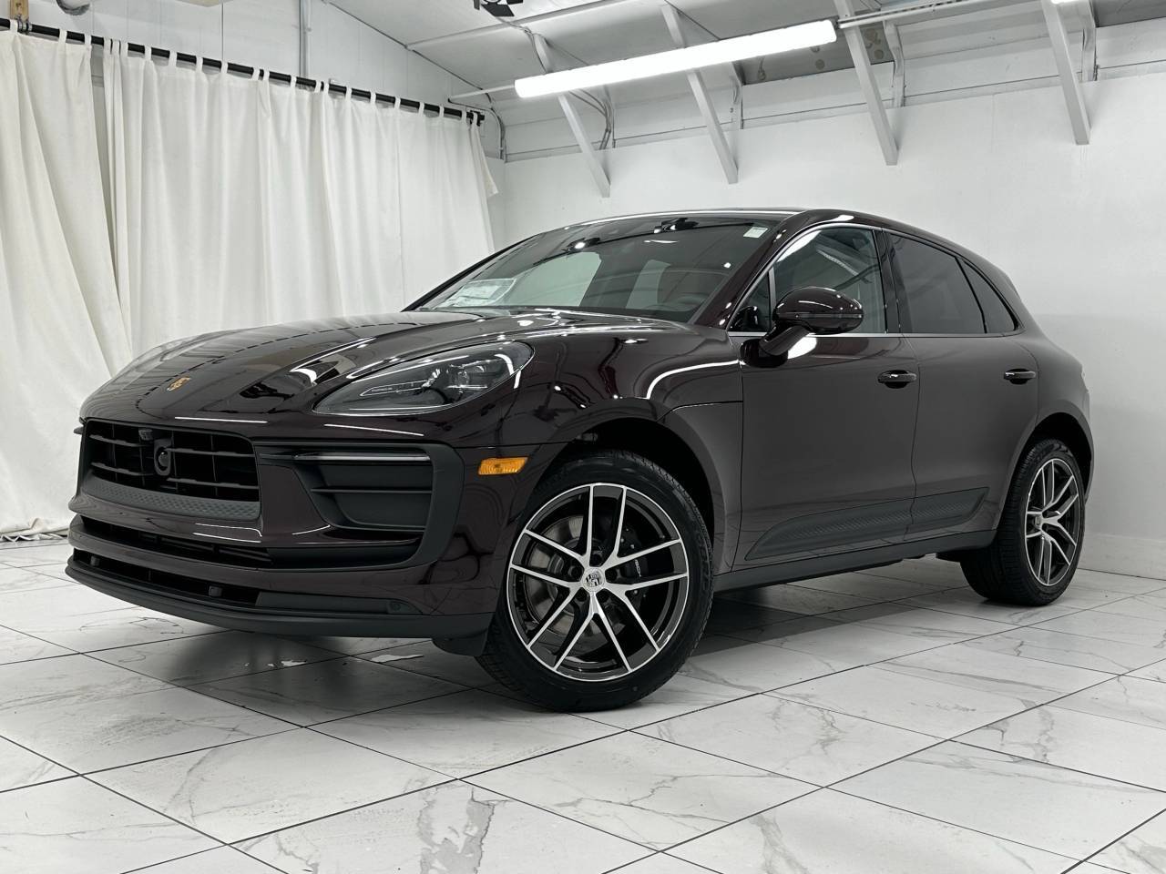 2025 Porsche Macan Newark DE