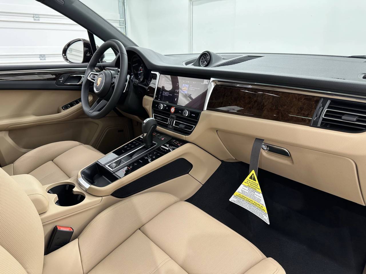 2025 Porsche Macan Newark DE