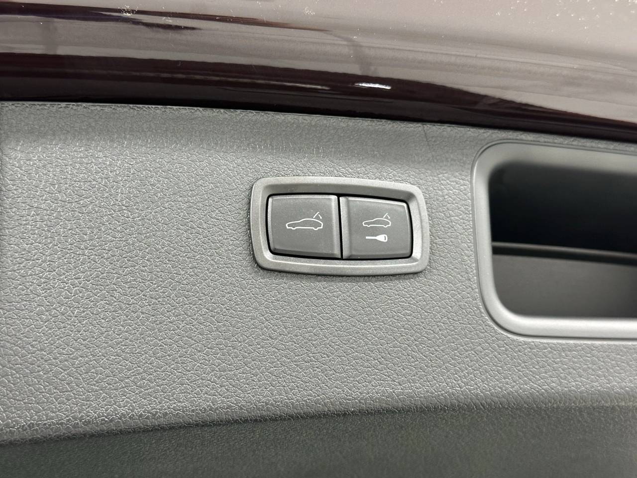 2025 Porsche Macan Newark DE