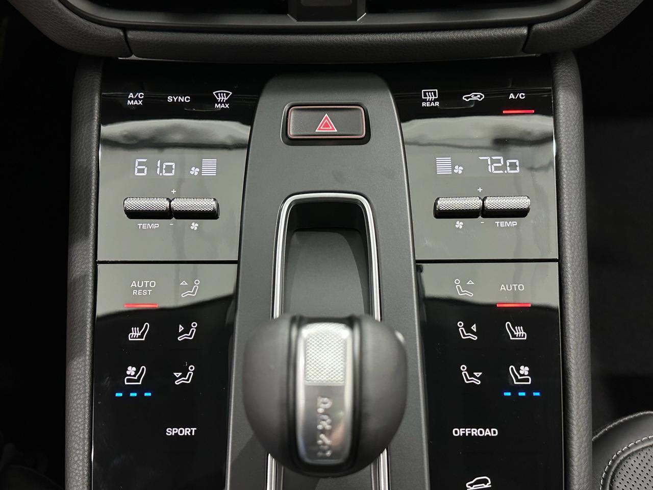 2025 Porsche Macan Newark DE