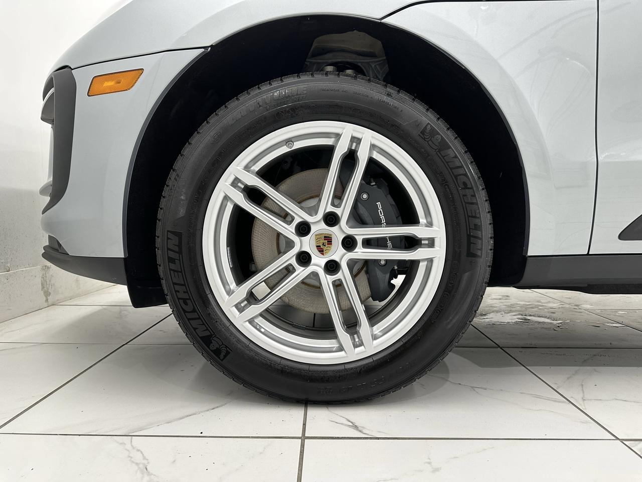 2025 Porsche Macan Newark DE