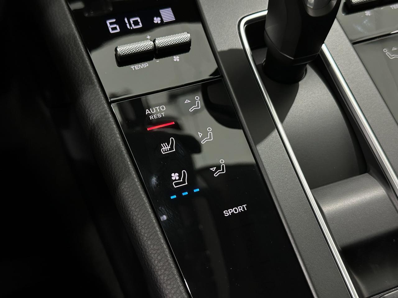 2025 Porsche Macan Newark DE