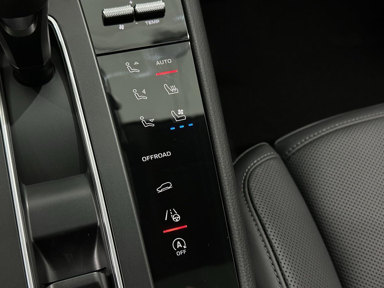 2025 Porsche Macan Newark DE