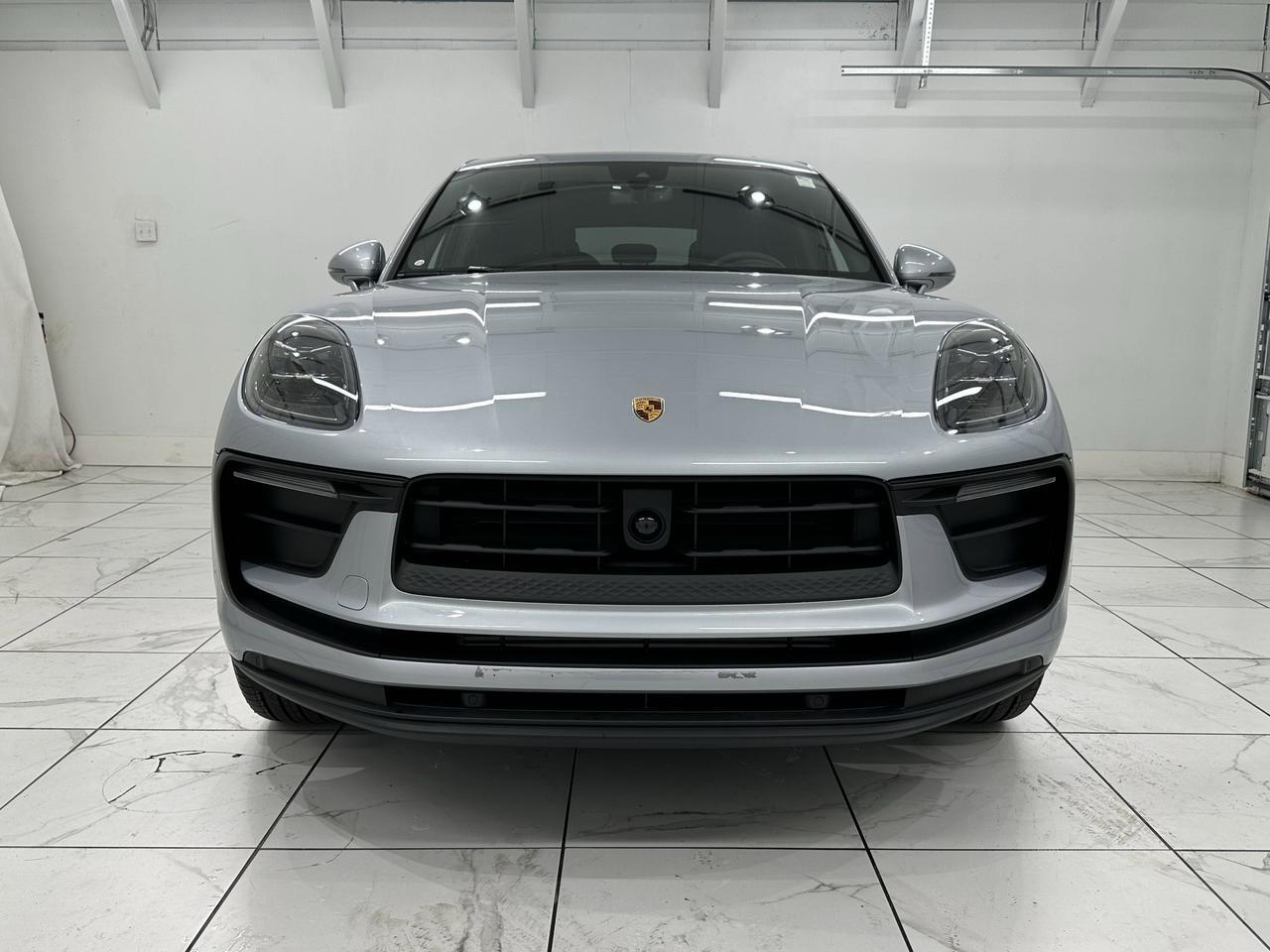 2025 Porsche Macan Newark DE
