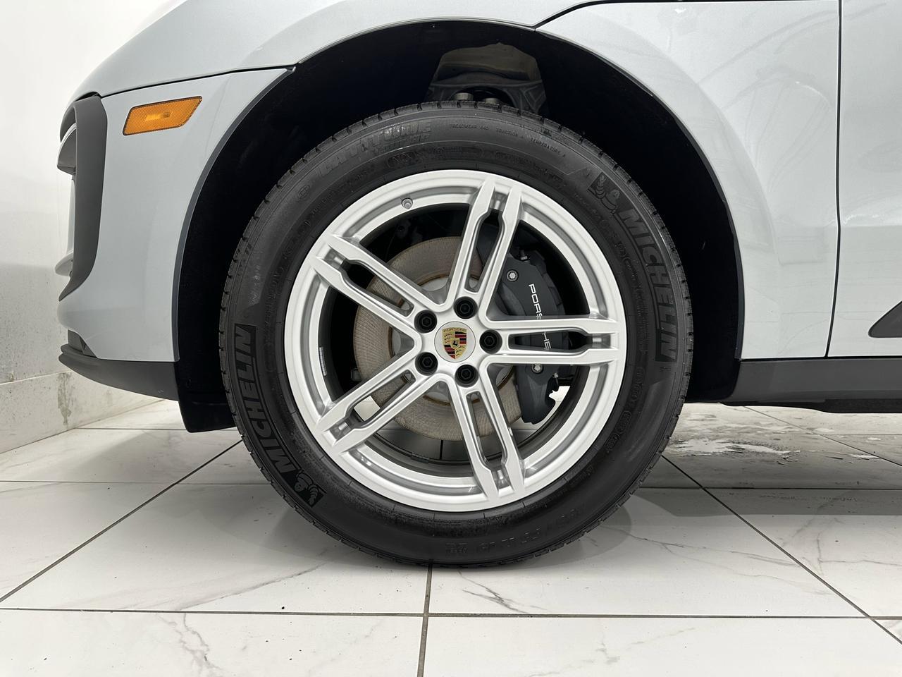 2025 Porsche Macan Newark DE