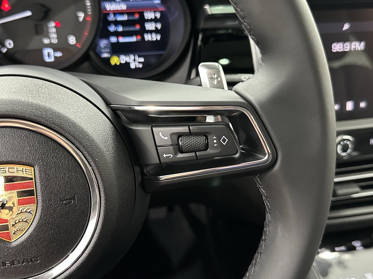 2025 Porsche Macan Newark DE