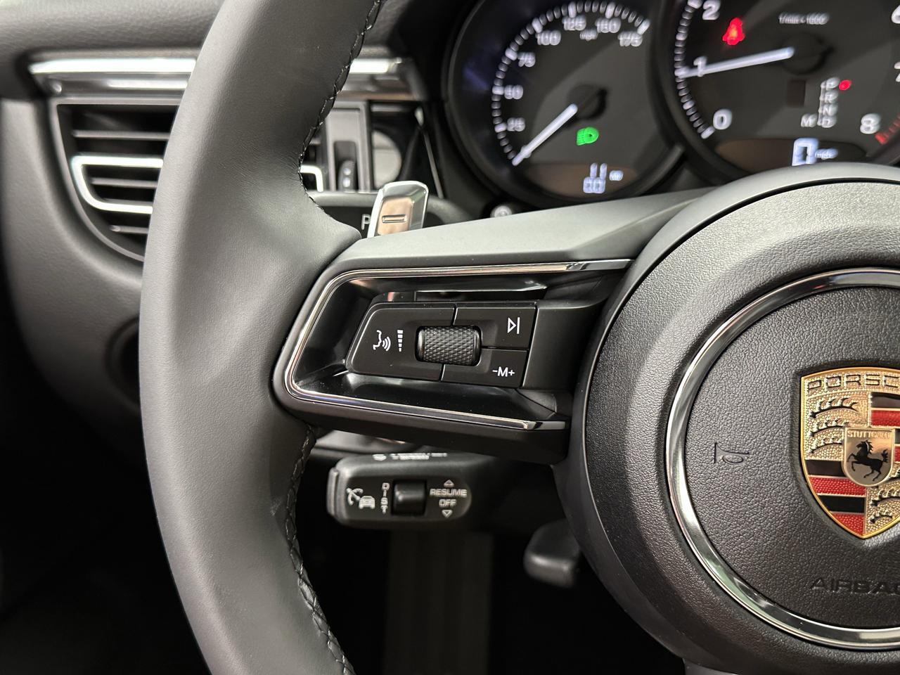 2025 Porsche Macan Newark DE