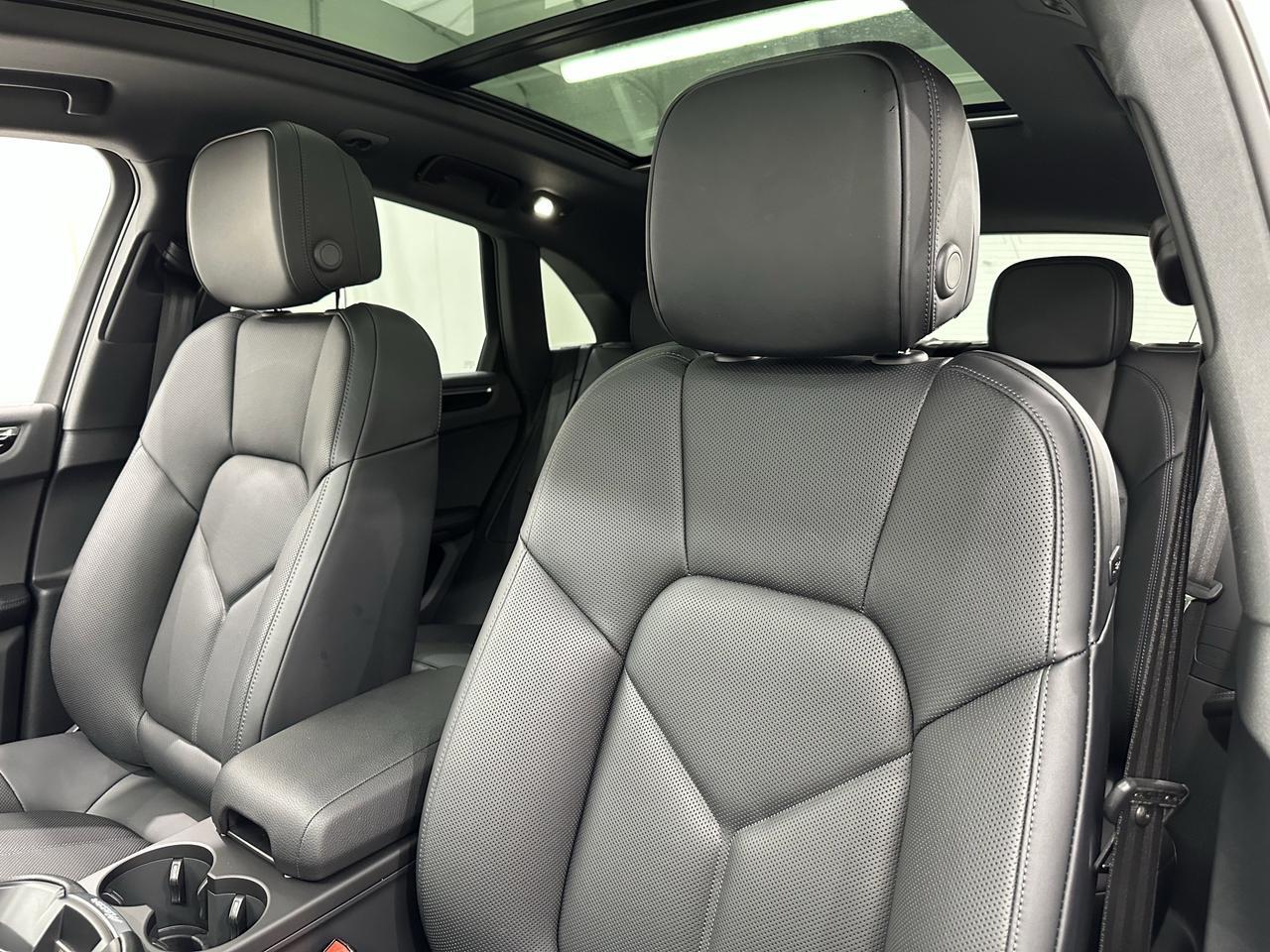 2025 Porsche Macan Newark DE