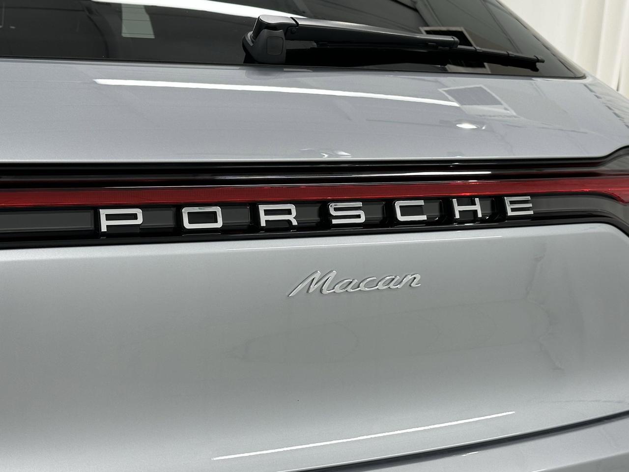 2025 Porsche Macan Newark DE