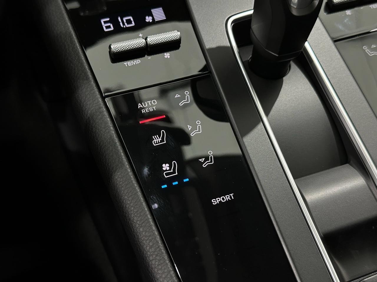 2025 Porsche Macan Newark DE