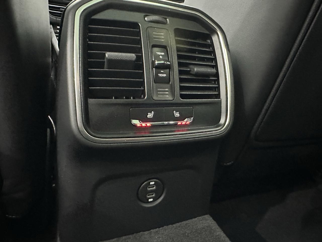 2025 Porsche Macan Newark DE