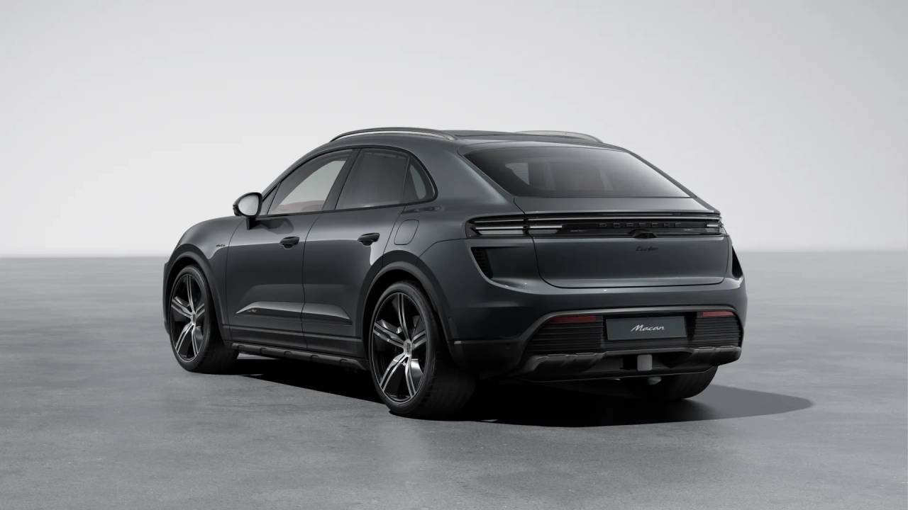 2025 Porsche Macan Newark DE