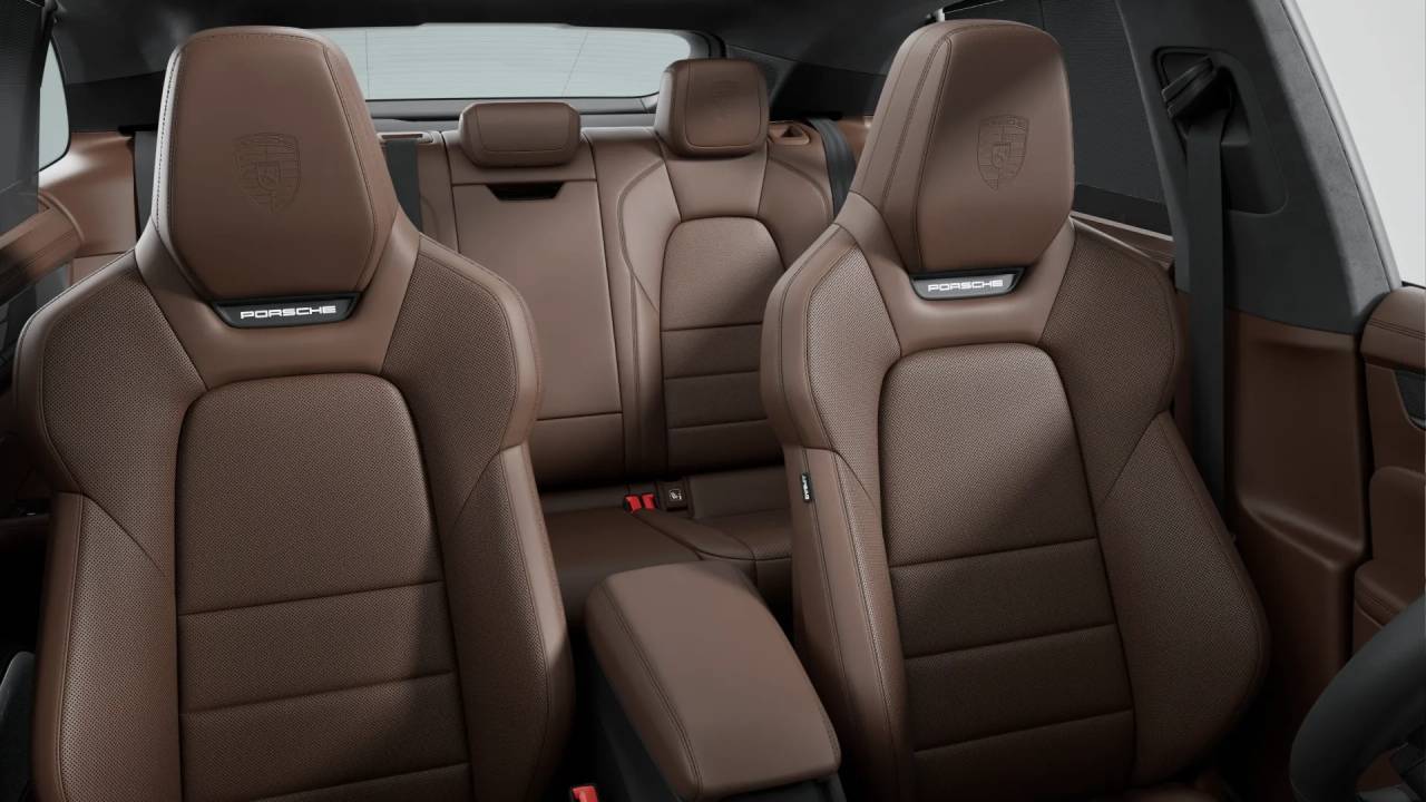 2025 Porsche Macan Newark DE