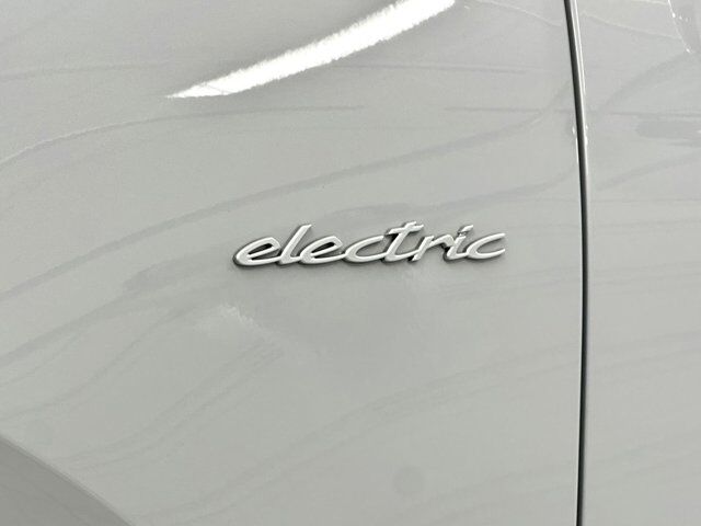 2025 Porsche Macan Newark DE