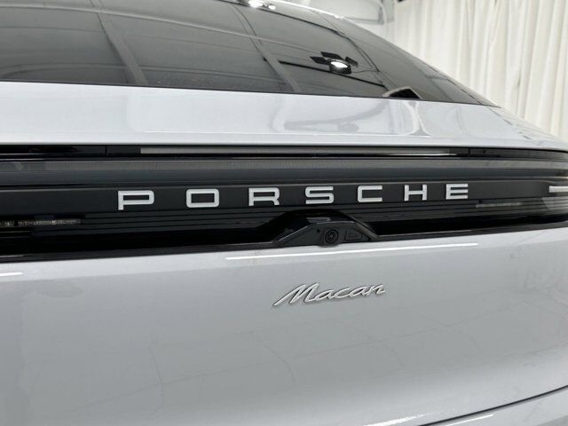 2025 Porsche Macan Newark DE