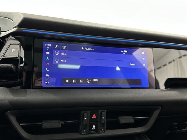 2025 Porsche Macan Newark DE