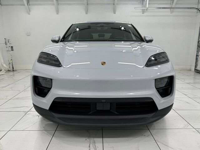 2025 Porsche Macan Newark DE
