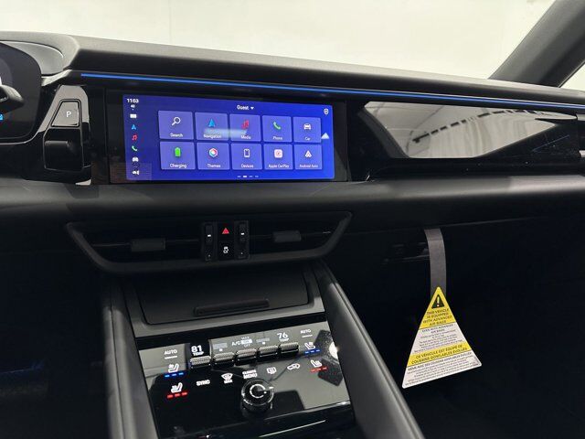 2025 Porsche Macan Newark DE