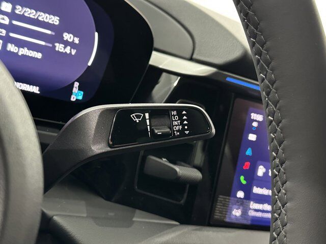 2025 Porsche Macan Newark DE
