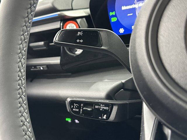 2025 Porsche Macan Newark DE