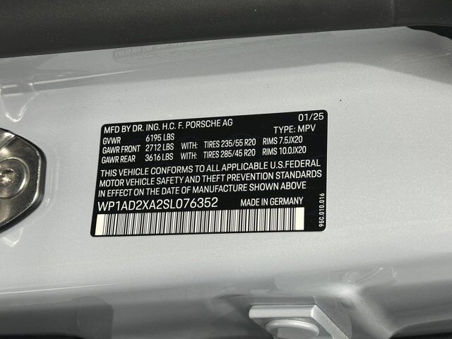 2025 Porsche Macan Newark DE