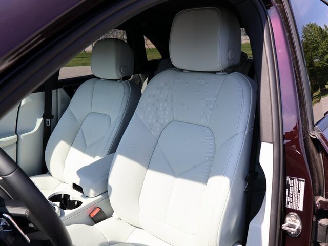 2025 Porsche Macan  Oshkosh WI