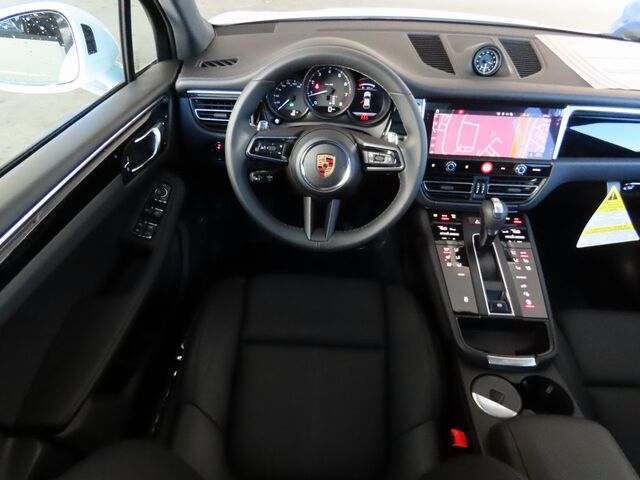 2025 Porsche Macan  Oshkosh WI