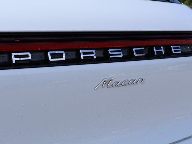 2025 Porsche Macan  Oshkosh WI
