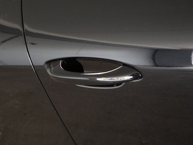 2025 Porsche Macan  Oshkosh WI