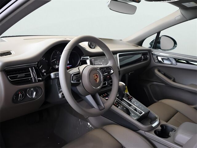 2025 Porsche Macan  Oshkosh WI