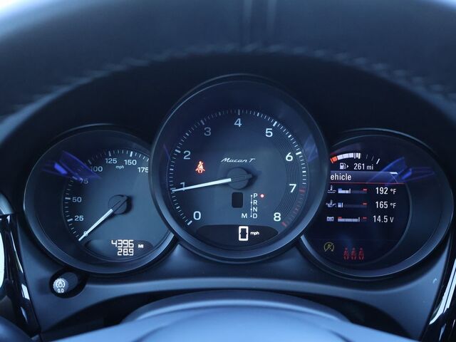 2025 Porsche Macan  Oshkosh WI