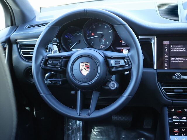 2025 Porsche Macan  Oshkosh WI