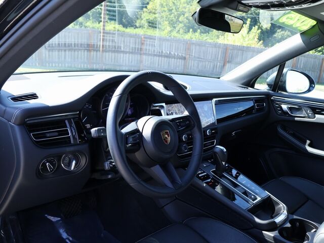 2025 Porsche Macan  Oshkosh WI