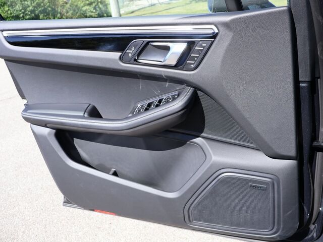 2025 Porsche Macan  Oshkosh WI