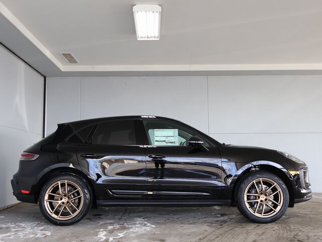 2025 Porsche Macan  Oshkosh WI
