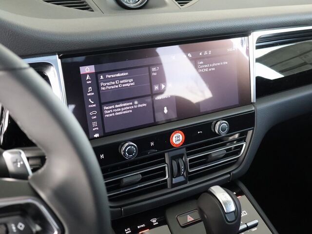 2025 Porsche Macan  Oshkosh WI