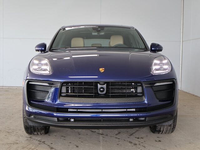 2025 Porsche Macan Oshkosh WI 2025 Porsche Macan Oshkosh WI