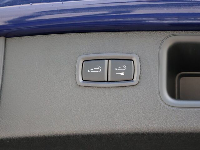 2025 Porsche Macan Oshkosh WI 2025 Porsche Macan Oshkosh WI