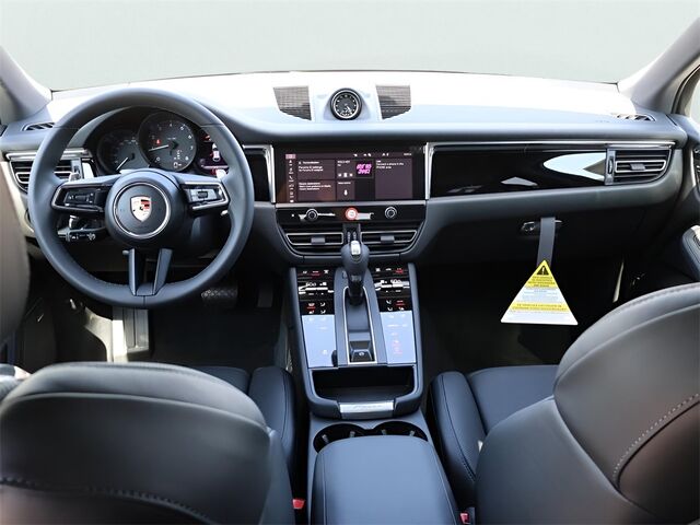 2025 Porsche Macan  Oshkosh WI