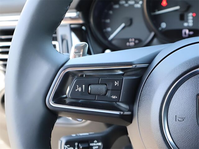 2025 Porsche Macan  Oshkosh WI